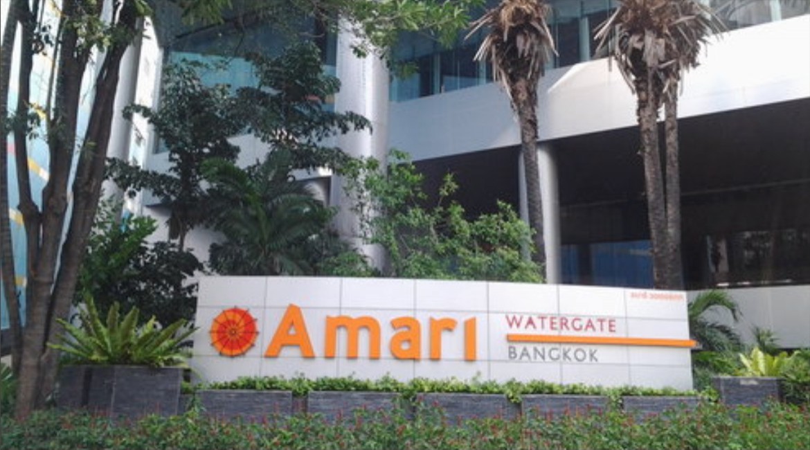 Sign Works || AMARI WATER GATE
